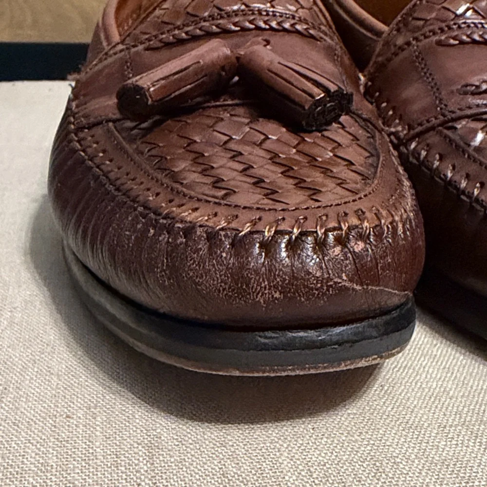 Brass Boot Classic Brown Leather Tassel Loafers, Men’s Size 9.5